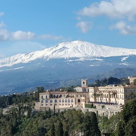 Aly Art Apartment Taormina Duomo, Gulf & Etna View Zewnętrze zdjęcie