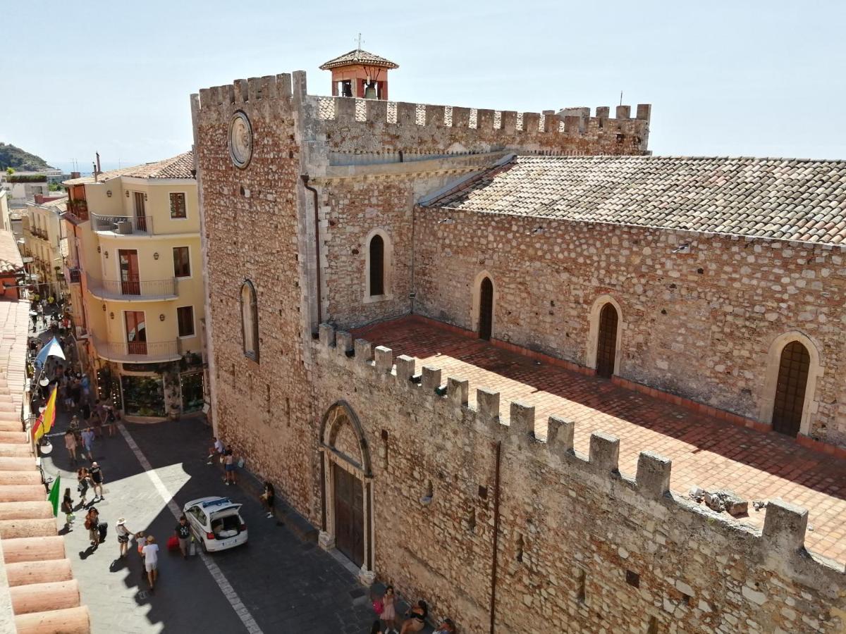 Aly Art Apartment Taormina Duomo, Gulf & Etna View Zewnętrze zdjęcie