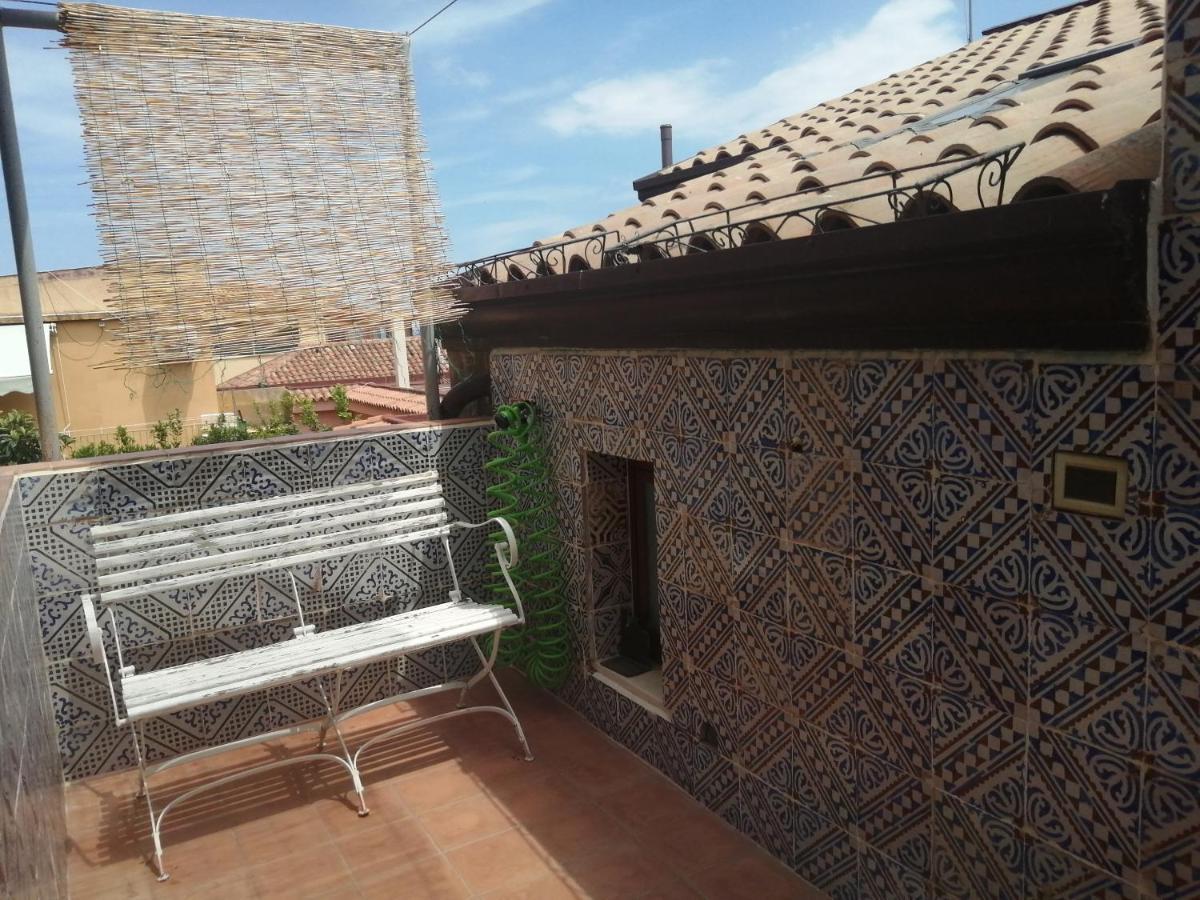 Aly Art Apartment Taormina Duomo, Gulf & Etna View Zewnętrze zdjęcie