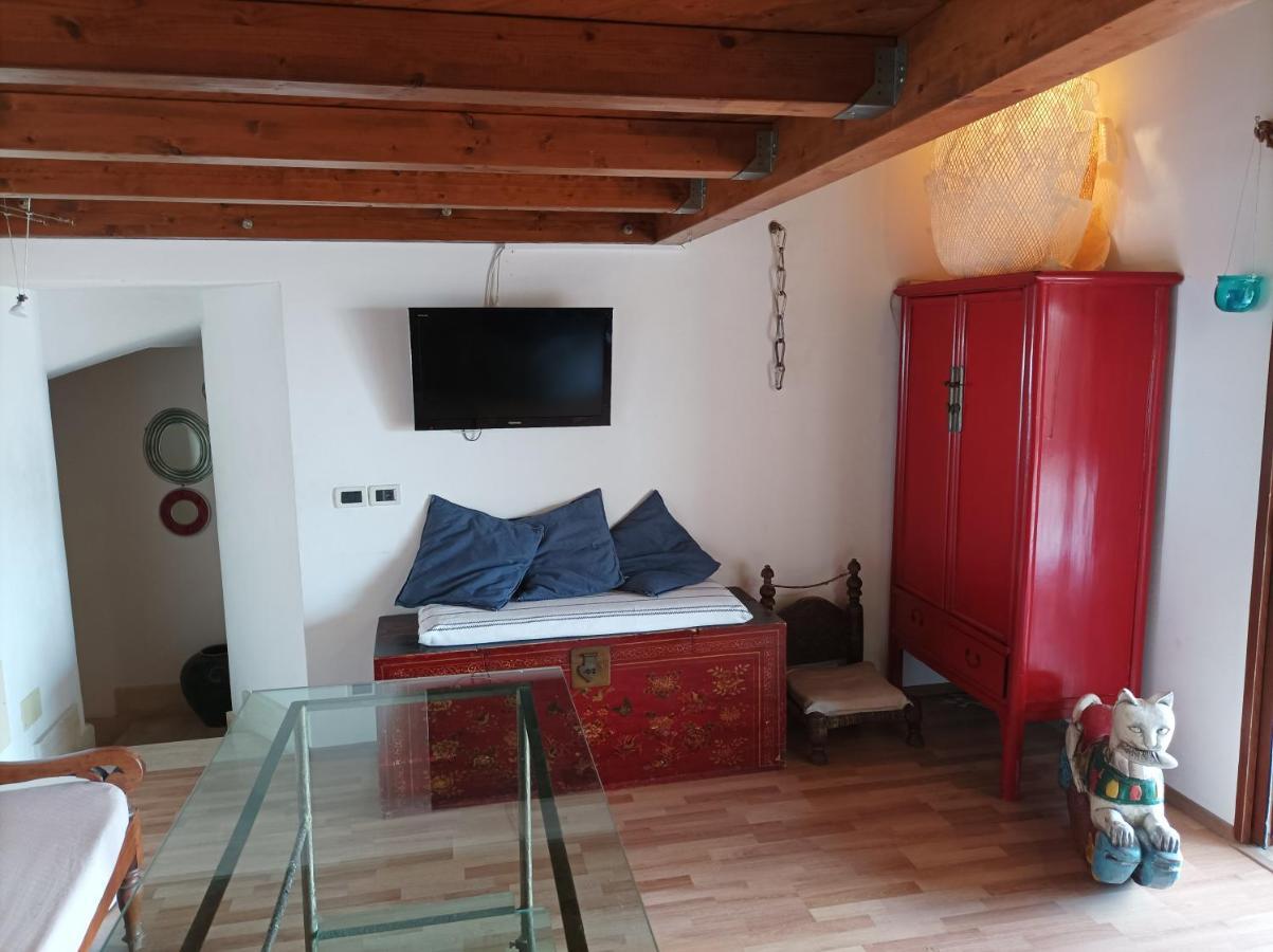 Aly Art Apartment Taormina Duomo, Gulf & Etna View Zewnętrze zdjęcie